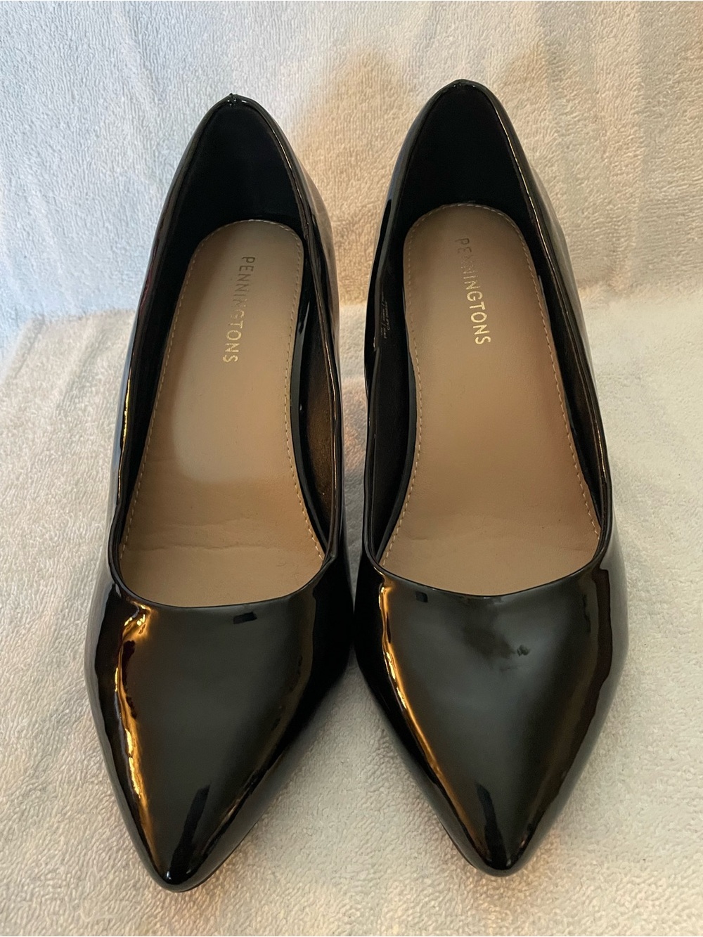 Penningtons 9W - Black Patent Pointed-Toe Women's Pumps